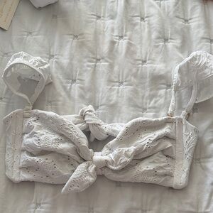 Montce White Eyelet Tie-Front Bikini Top size small no tag